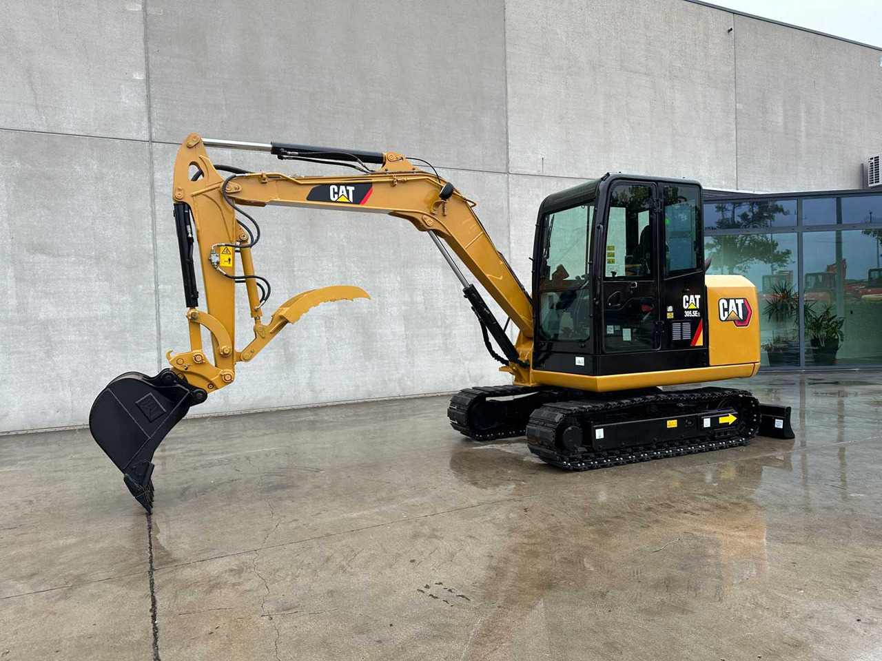 Caterpillar 305.5 - حفار زاحف: صورة 1 Caterpillar 305.5 - حفار زاحف: صورة 1