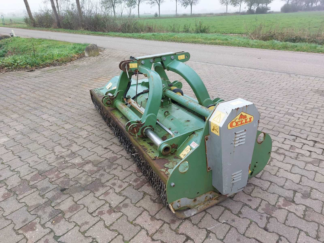 Celli taurus Duo maaier - ماكينات نشر التبن: صورة 2 Celli taurus Duo maaier - ماكينات نشر التبن: صورة 2