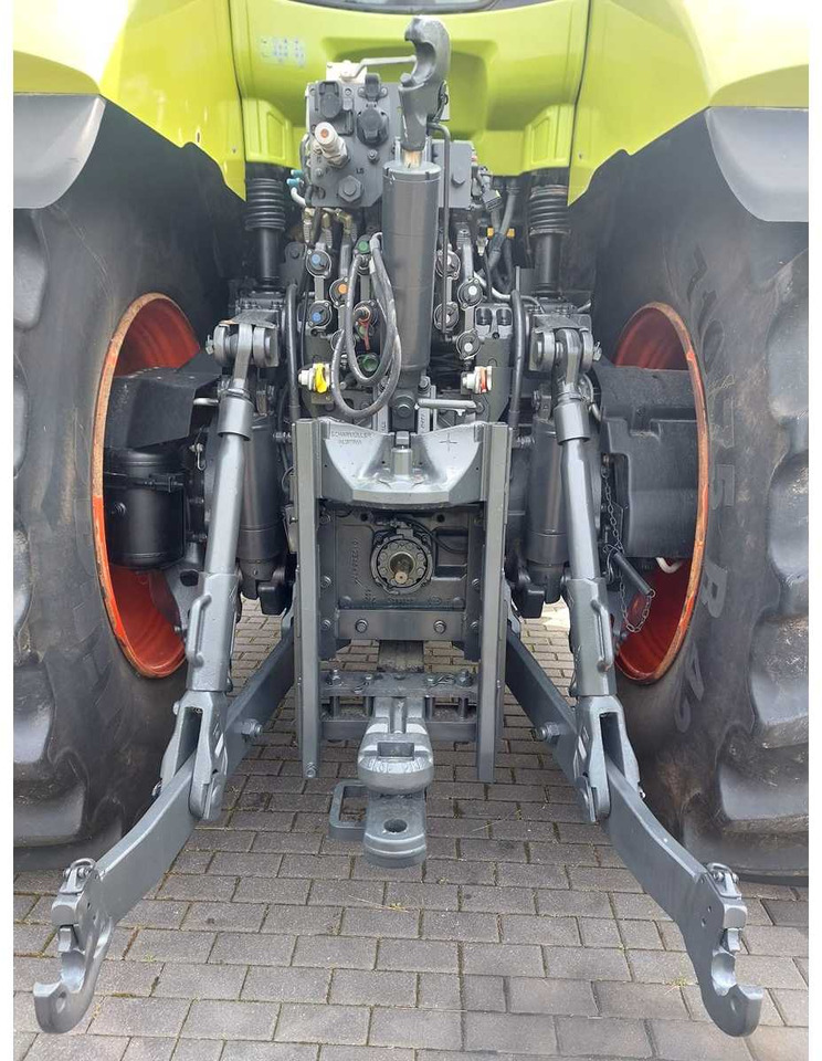 جرار Claas AXION 950: صورة 13