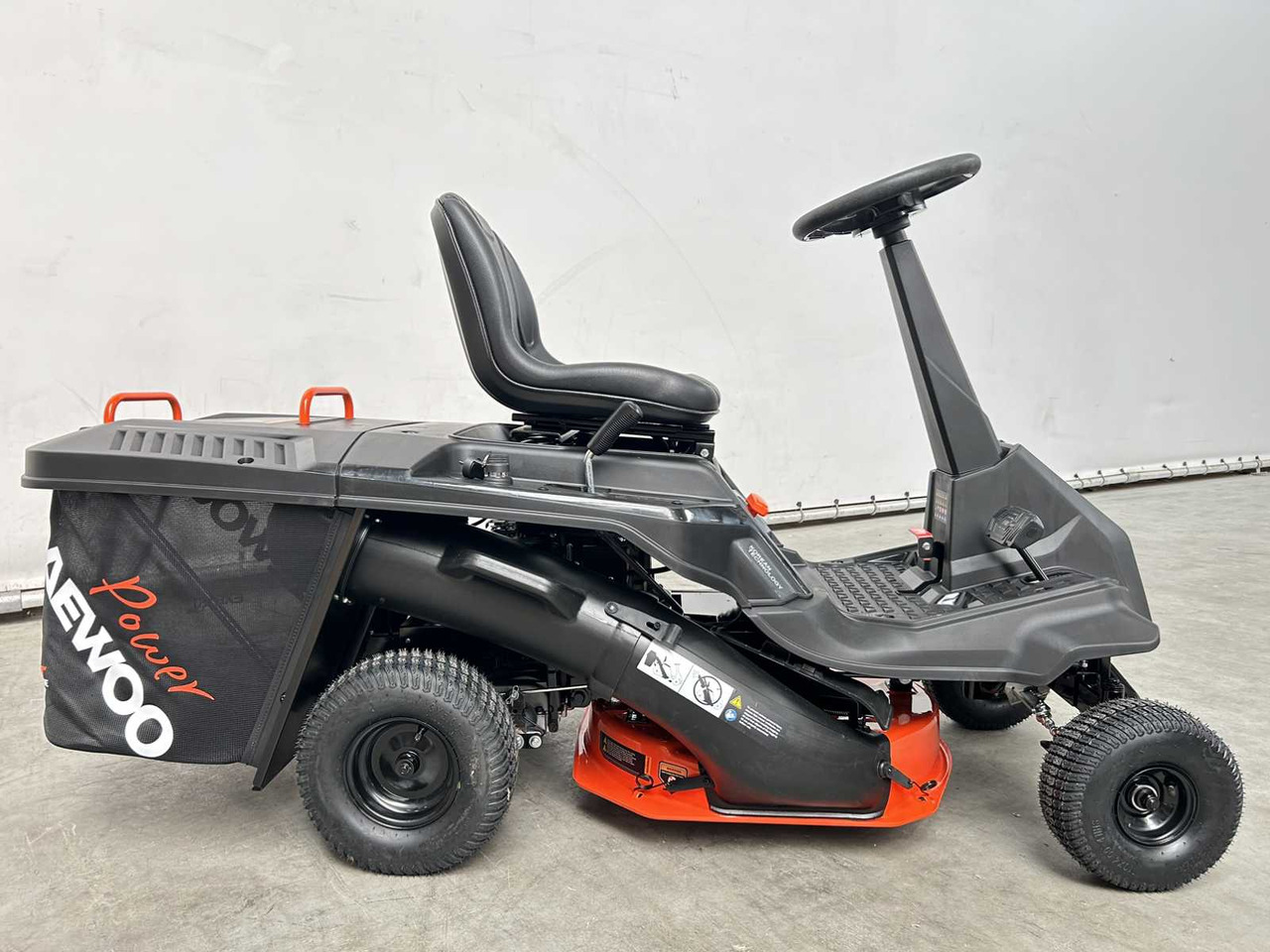 Daewoo DAXRM224 - جزازة عشب الحدائق: صورة 2 Daewoo DAXRM224 - جزازة عشب الحدائق: صورة 2