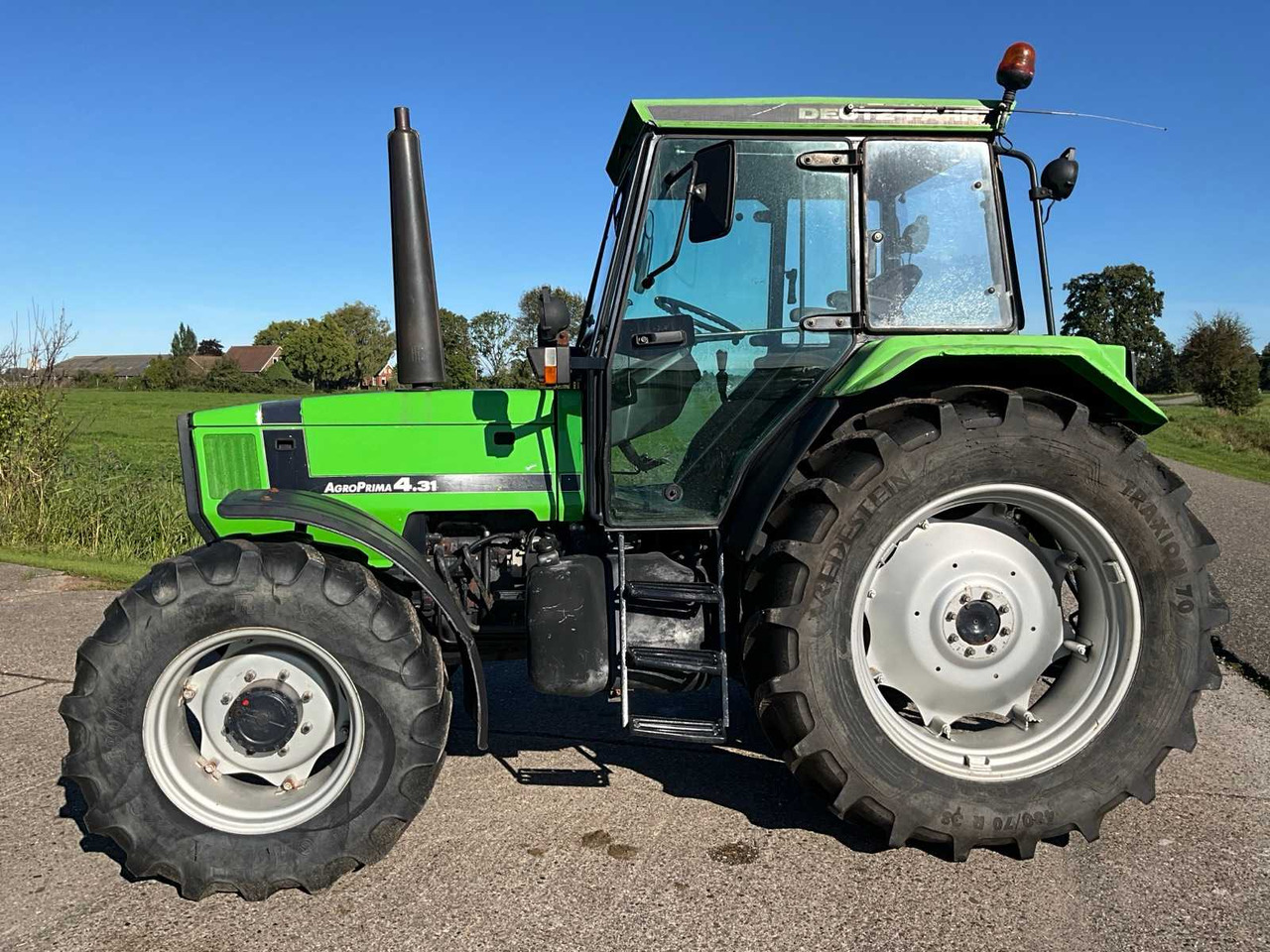 Deutz-Fahrenheit AgroPrima 4.31 - جرار: صورة 5 Deutz-Fahrenheit AgroPrima 4.31 - جرار: صورة 5