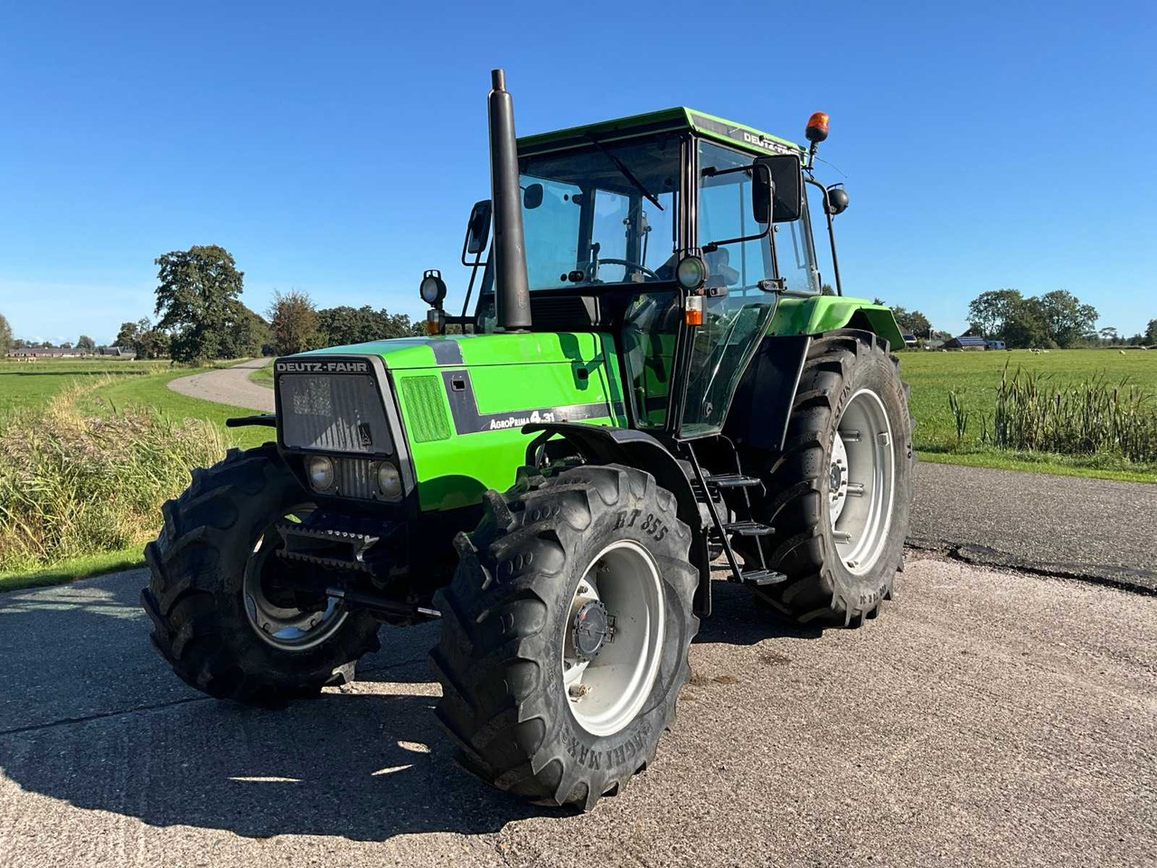 Deutz-Fahrenheit AgroPrima 4.31 - جرار: صورة 1 Deutz-Fahrenheit AgroPrima 4.31 - جرار: صورة 1