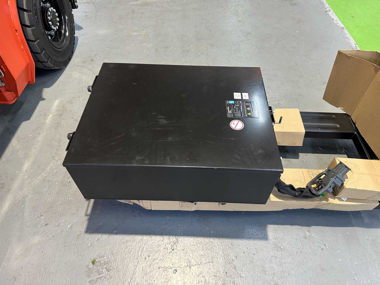 رافعة شوكية EP - EFL 252 X - FORK POSITIONER, SIDESHIFT, TRIPLEX, FORKLIFT 2025: صورة 19