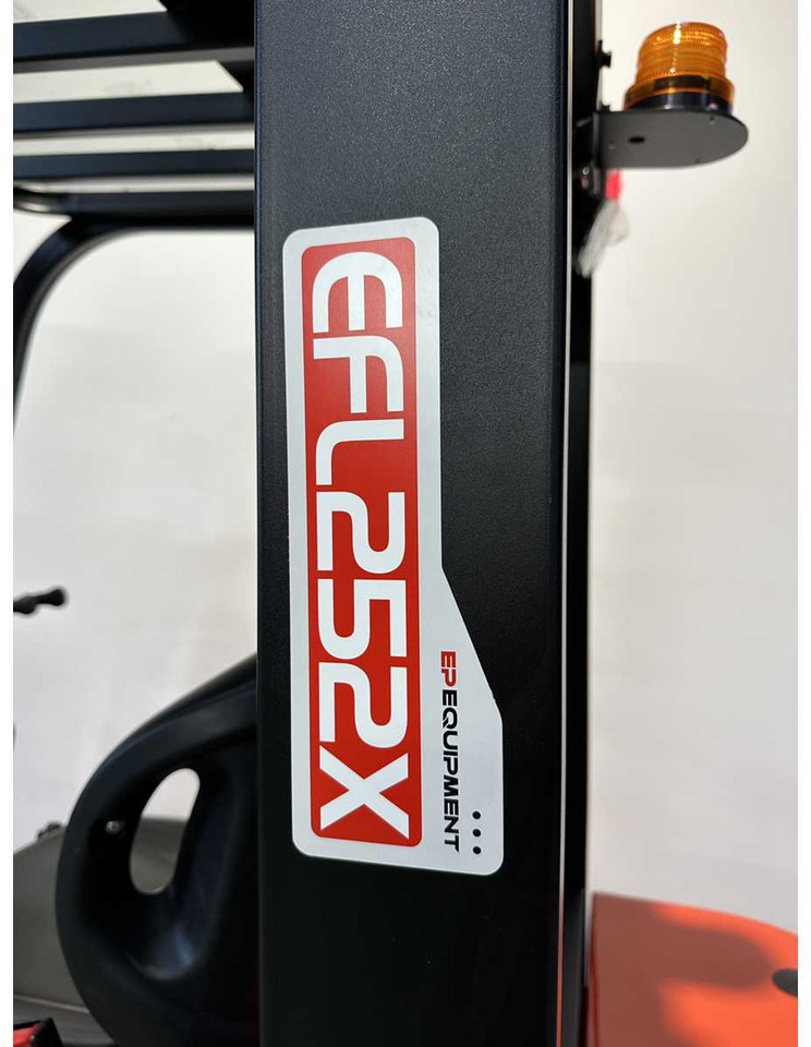 رافعة شوكية EP - EFL 252 X - FORK POSITIONER, SIDESHIFT, TRIPLEX, FORKLIFT 2025: صورة 32