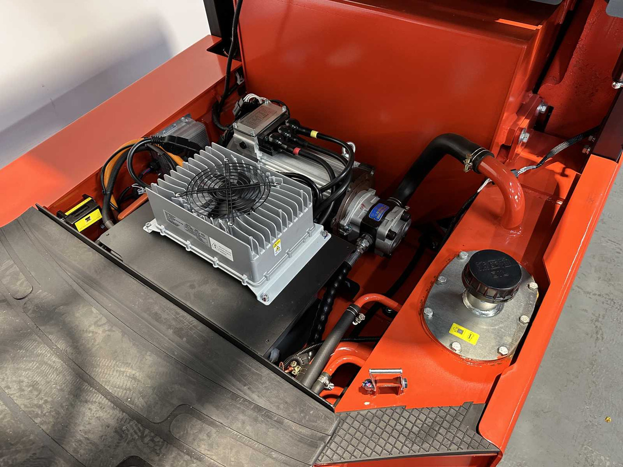 رافعة شوكية EP - EFL 252 X - FORK POSITIONER, SIDESHIFT, TRIPLEX, FORKLIFT 2025: صورة 12