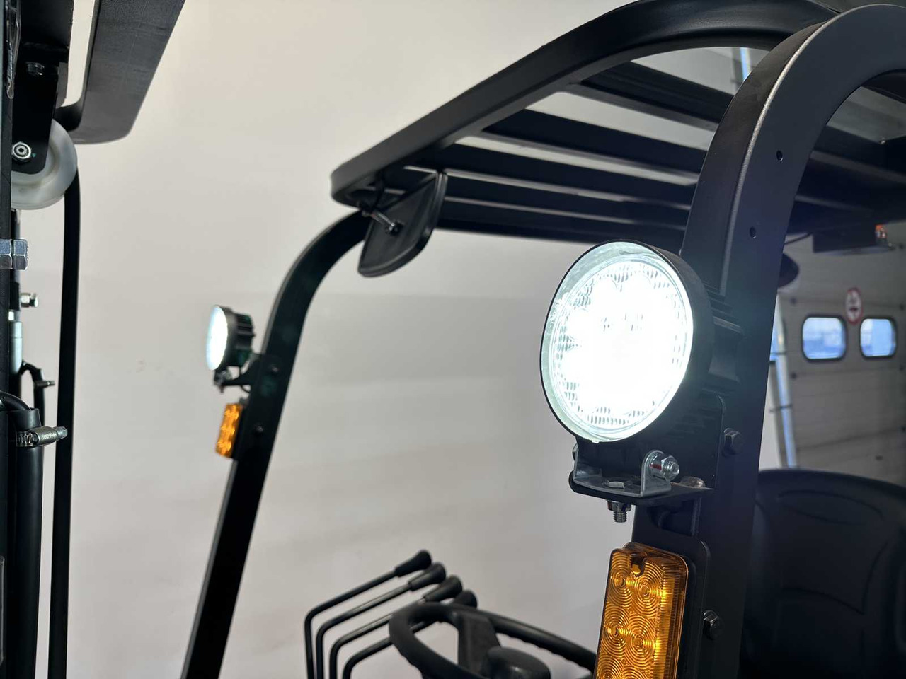 رافعة شوكية EP - EFL 252 X - FORK POSITIONER, SIDESHIFT, TRIPLEX, FORKLIFT 2025: صورة 30