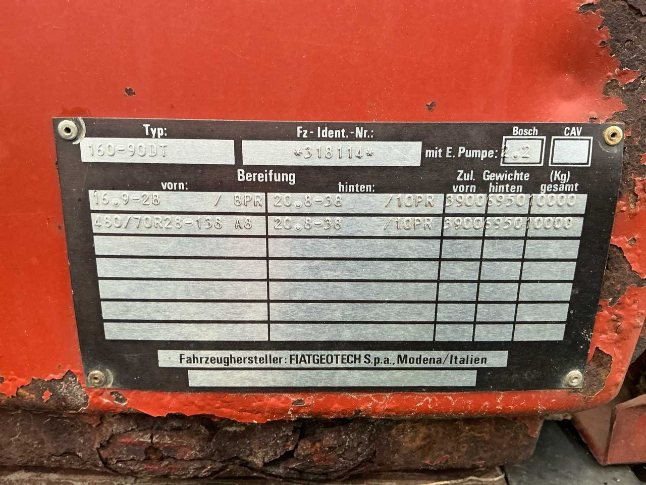 جرار FIAT - 1992 - 160-90 DT - ALL-WHEEL DRIVE FARM TRACTOR: صورة 31 جرار FIAT - 1992 - 160-90 DT - ALL-WHEEL DRIVE FARM TRACTOR: صورة 31