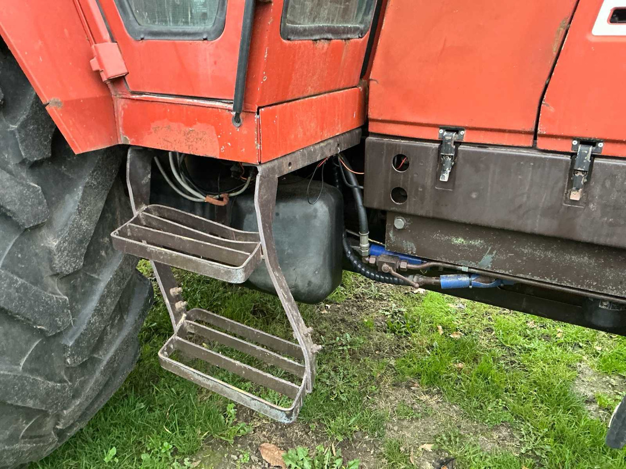 جرار FIAT - 1992 - 160-90 DT - ALL-WHEEL DRIVE FARM TRACTOR: صورة 8 جرار FIAT - 1992 - 160-90 DT - ALL-WHEEL DRIVE FARM TRACTOR: صورة 8