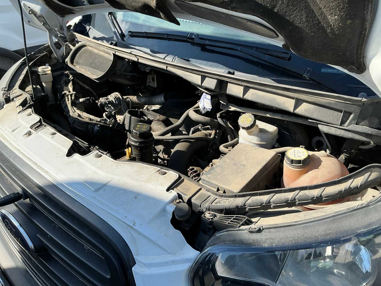 FORD TRANSIT VAN - شاحنة توصيل مغلقة: صورة 4 FORD TRANSIT VAN - شاحنة توصيل مغلقة: صورة 4