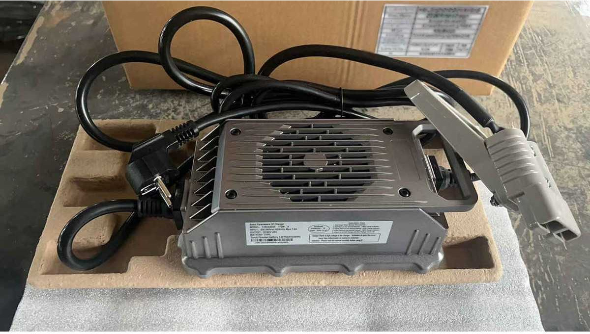 رافعة شوكية FREUTEK HYD0007 FORKLIFT 1 TON 3 METERS: صورة 18 رافعة شوكية FREUTEK HYD0007 FORKLIFT 1 TON 3 METERS: صورة 18