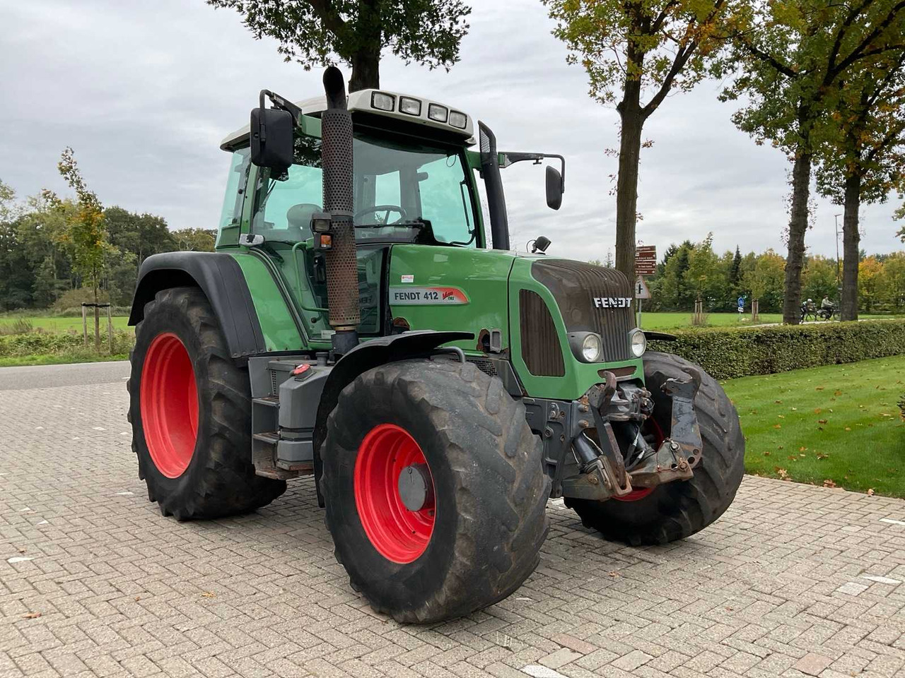 Fendt 412 Vario TMS - جرار: صورة 3 Fendt 412 Vario TMS - جرار: صورة 3