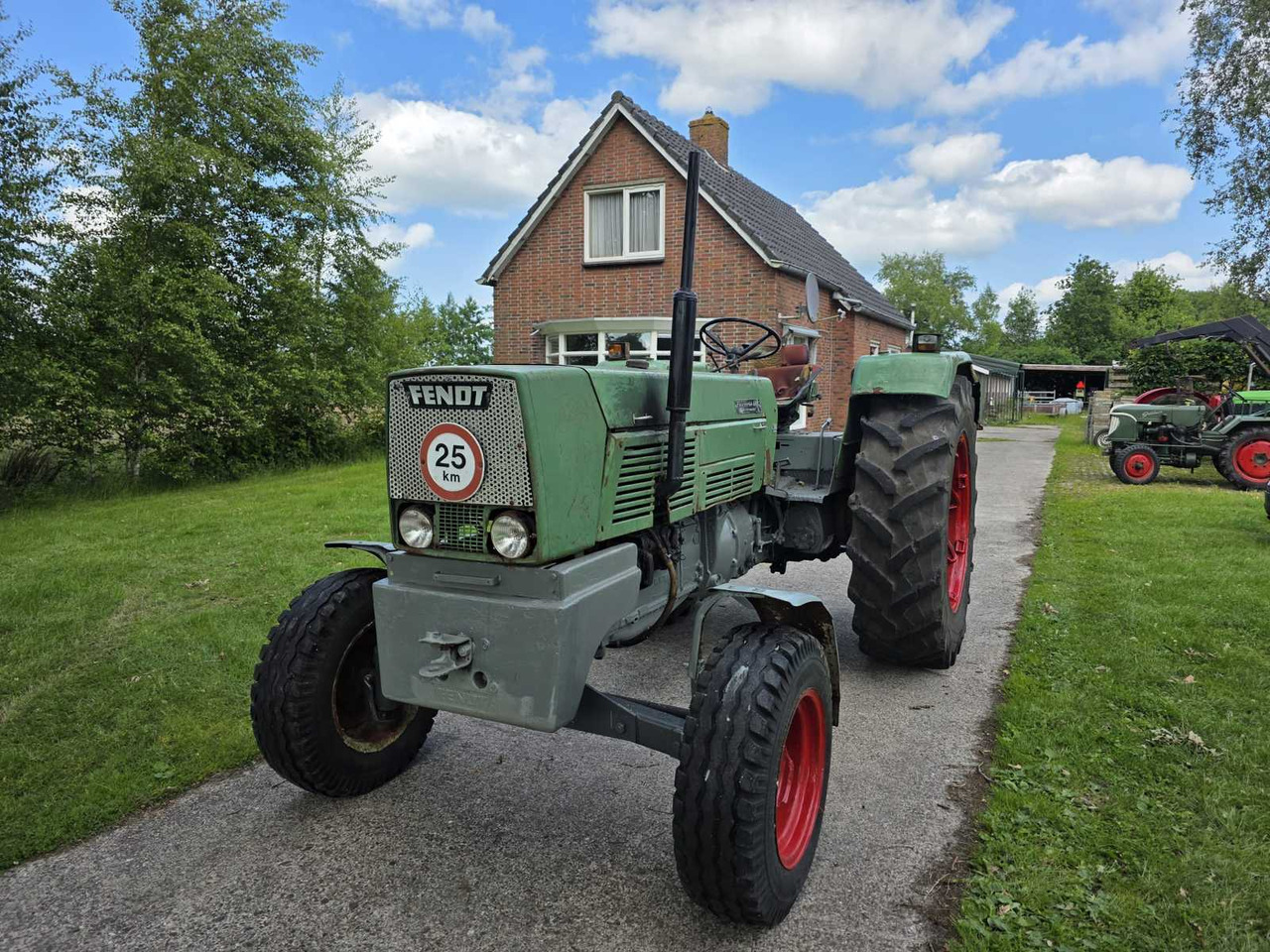 Fendt 610S - جرار: صورة 1 Fendt 610S - جرار: صورة 1