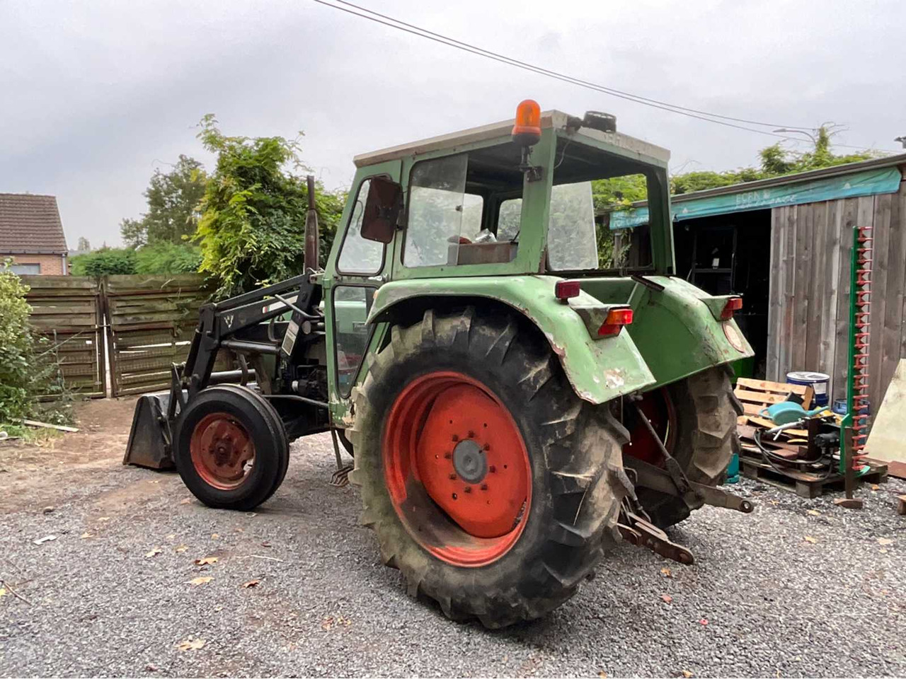 Fendt Farmer 106S Turbomatik - جرار: صورة 3 Fendt Farmer 106S Turbomatik - جرار: صورة 3