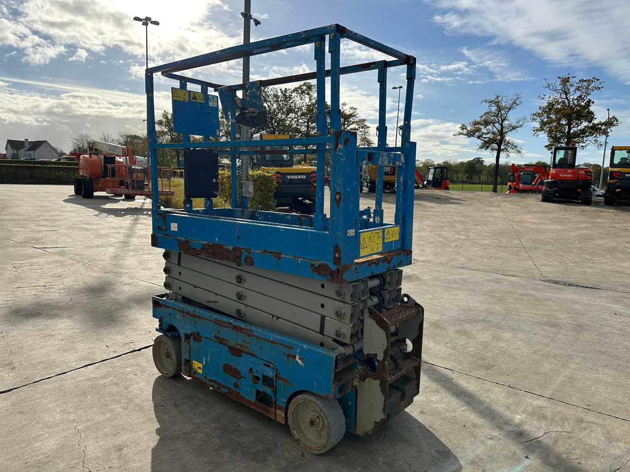 GENIE - 2015 - GS-1930 - AERIAL PLATFORM - SCISSOR LIFT - منصة جومحمولةية: صورة 3 GENIE - 2015 - GS-1930 - AERIAL PLATFORM - SCISSOR LIFT - منصة جومحمولةية: صورة 3