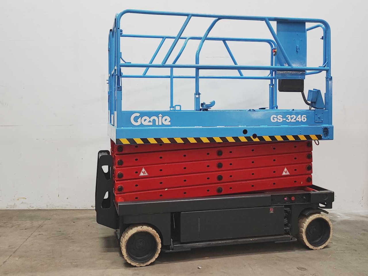 Genie GS-3246 - منصة جومحمولةية: صورة 3 Genie GS-3246 - منصة جومحمولةية: صورة 3