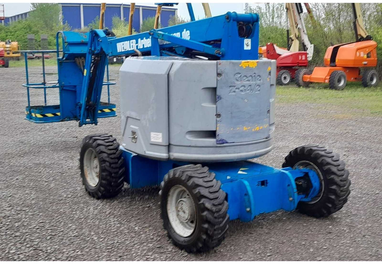 Genie Z34/22 - منصة جومحمولةية: صورة 4 Genie Z34/22 - منصة جومحمولةية: صورة 4
