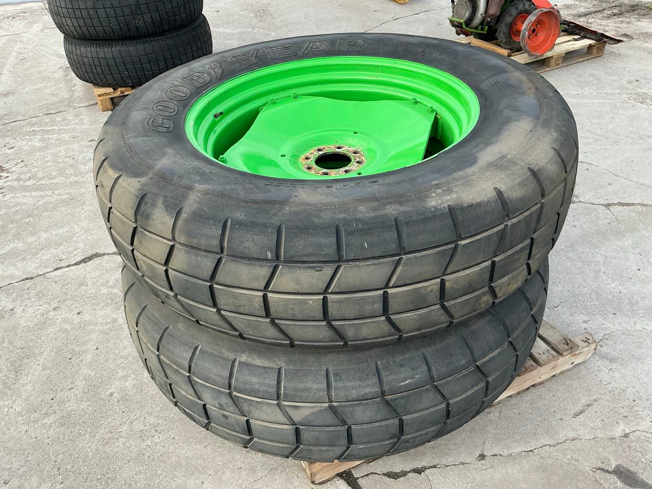 Good Year Super Traction Radial - الإطارات والجنوط - جرار: صورة 4 Good Year Super Traction Radial - الإطارات والجنوط - جرار: صورة 4