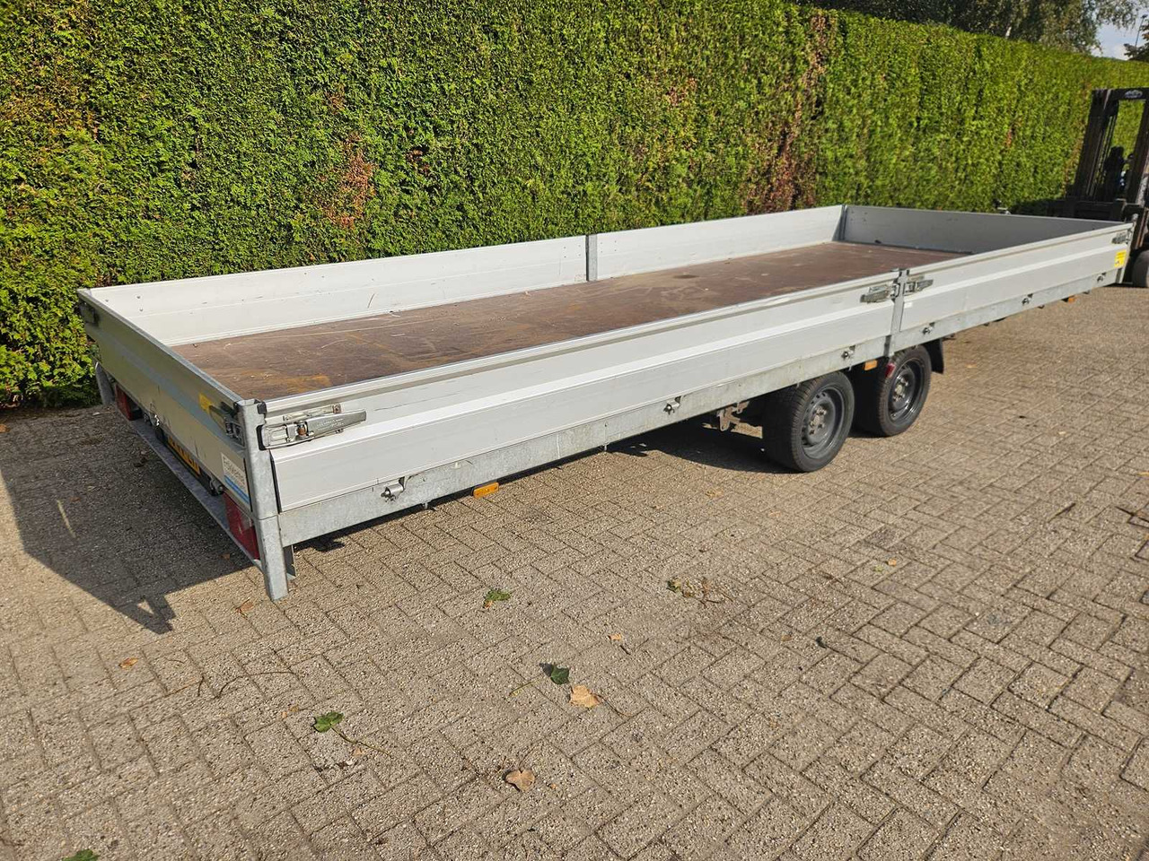 HAPERT - 2019 - TA C44A - TANDEM AXLE - مقطورة: صورة 2 HAPERT - 2019 - TA C44A - TANDEM AXLE - مقطورة: صورة 2