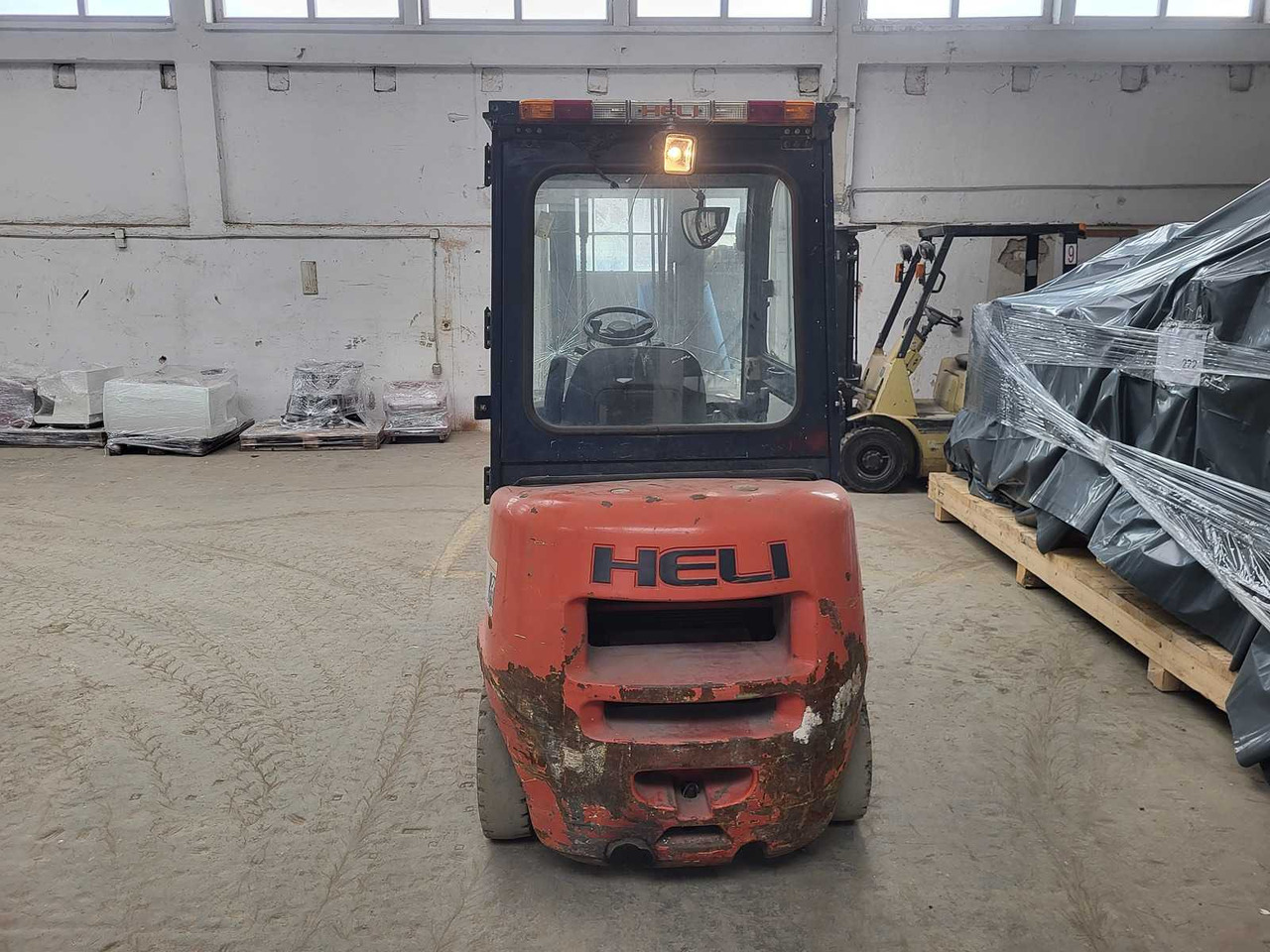 HELI - CPCD25 - FORKLIFT TRUCKS - رافعة شوكية: صورة 4 HELI - CPCD25 - FORKLIFT TRUCKS - رافعة شوكية: صورة 4