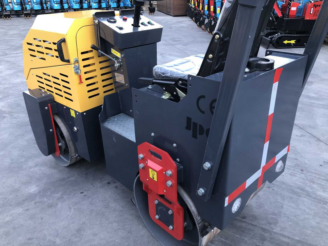 HT1000 Vibratory Roller - ضاغطة التربة: صورة 4 HT1000 Vibratory Roller - ضاغطة التربة: صورة 4