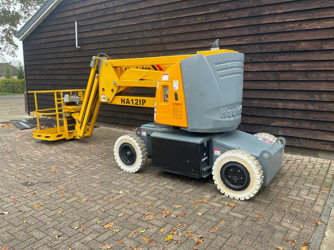 Haulotte HA12IP - منصة جومحمولةية: صورة 2 Haulotte HA12IP - منصة جومحمولةية: صورة 2