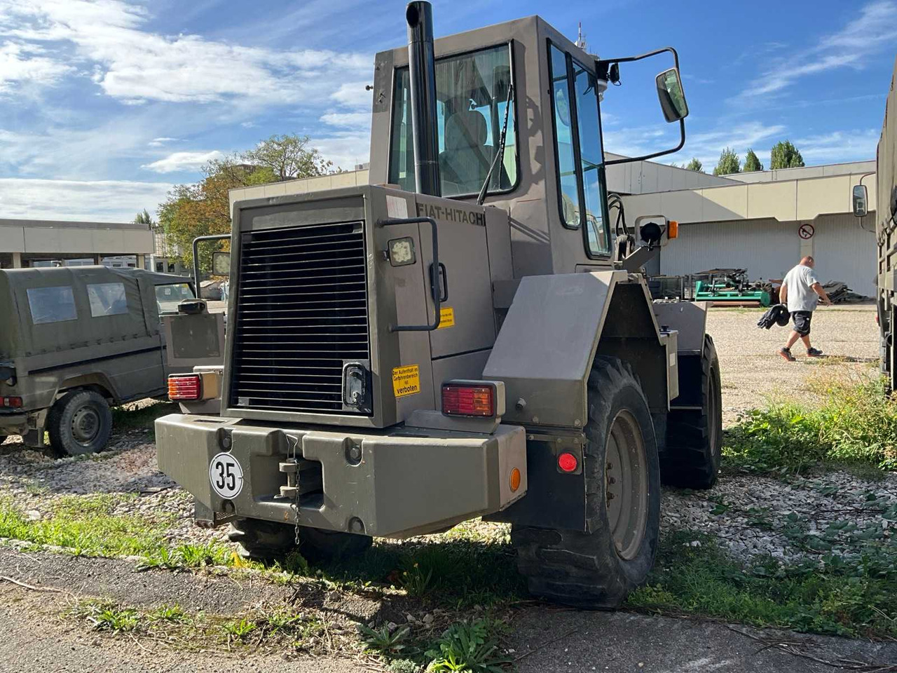 Hitachi FR 70PL Radlader mit Zubehör - اللودر بعجل: صورة 4 Hitachi FR 70PL Radlader mit Zubehör - اللودر بعجل: صورة 4