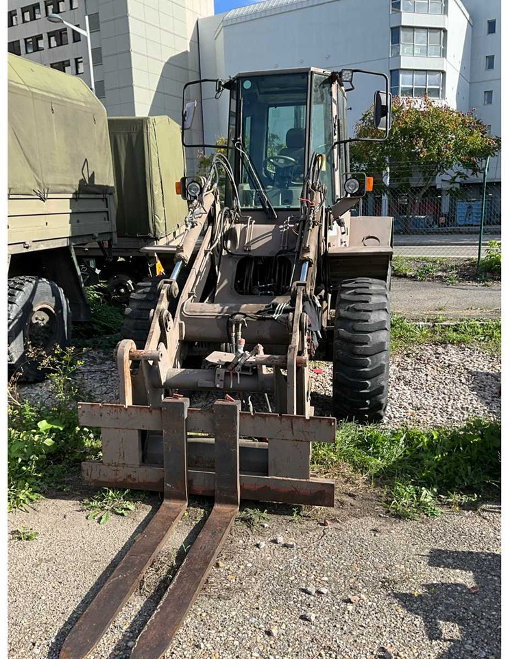 Hitachi FR 70PL Radlader mit Zubehör - اللودر بعجل: صورة 2 Hitachi FR 70PL Radlader mit Zubehör - اللودر بعجل: صورة 2