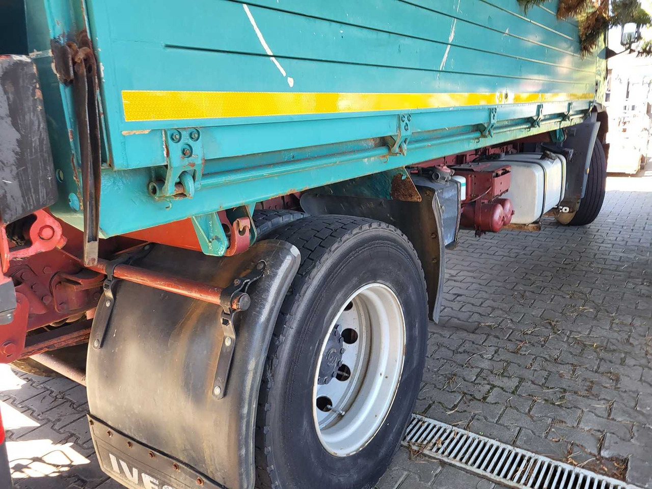 Iveco / Palfinger IVECO / PALFINGER - EUROTECH 180/PK13000 - A DUMPER TRUCK WITH HDS - 1996 - شاحنة قلاب التعدين: صورة 5 Iveco / Palfinger IVECO / PALFINGER - EUROTECH 180/PK13000 - A DUMPER TRUCK WITH HDS - 1996 - شاحنة قلاب التعدين: صورة 5