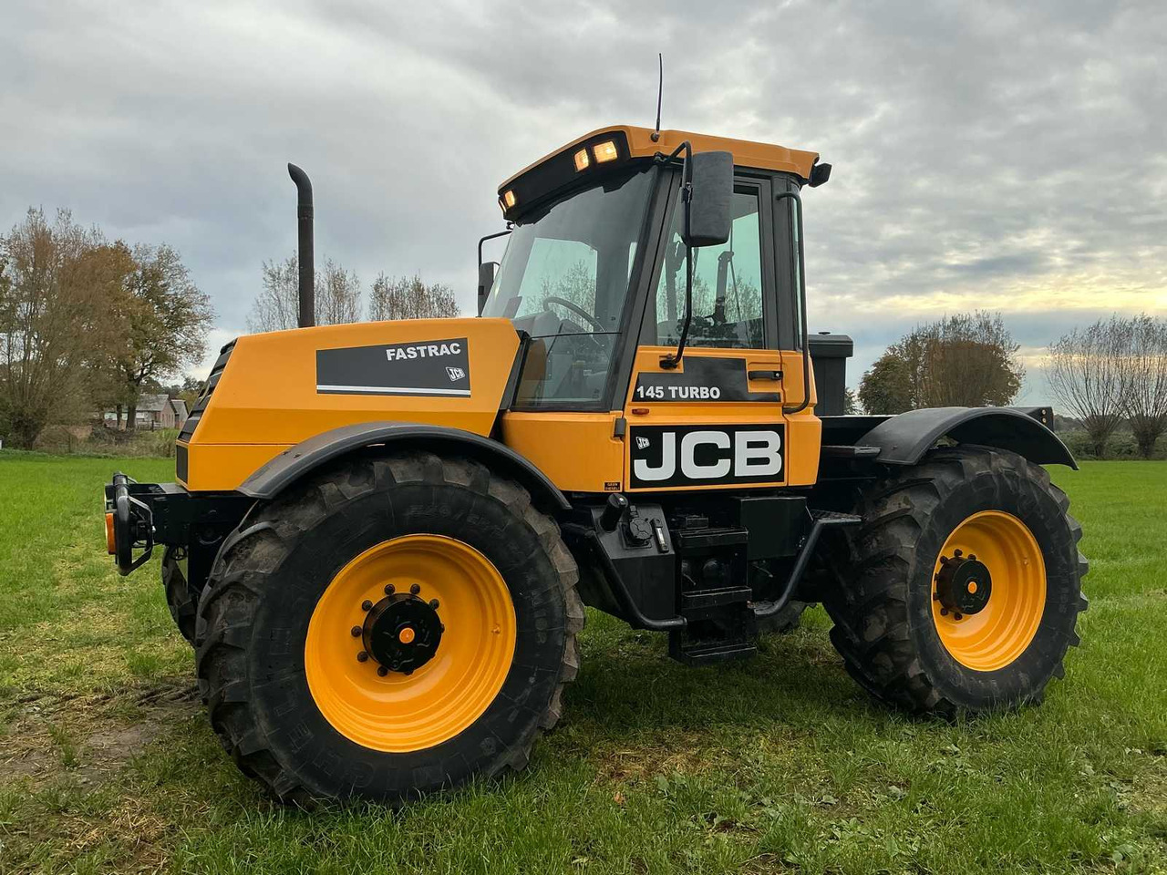 JCB Fastrac 145 TURBO - جرار: صورة 3 JCB Fastrac 145 TURBO - جرار: صورة 3