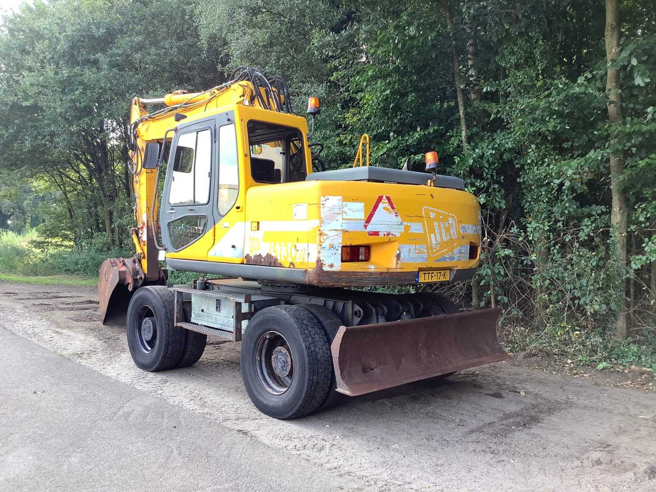 JCB JS130W - حفار ذو عجلات: صورة 4 JCB JS130W - حفار ذو عجلات: صورة 4