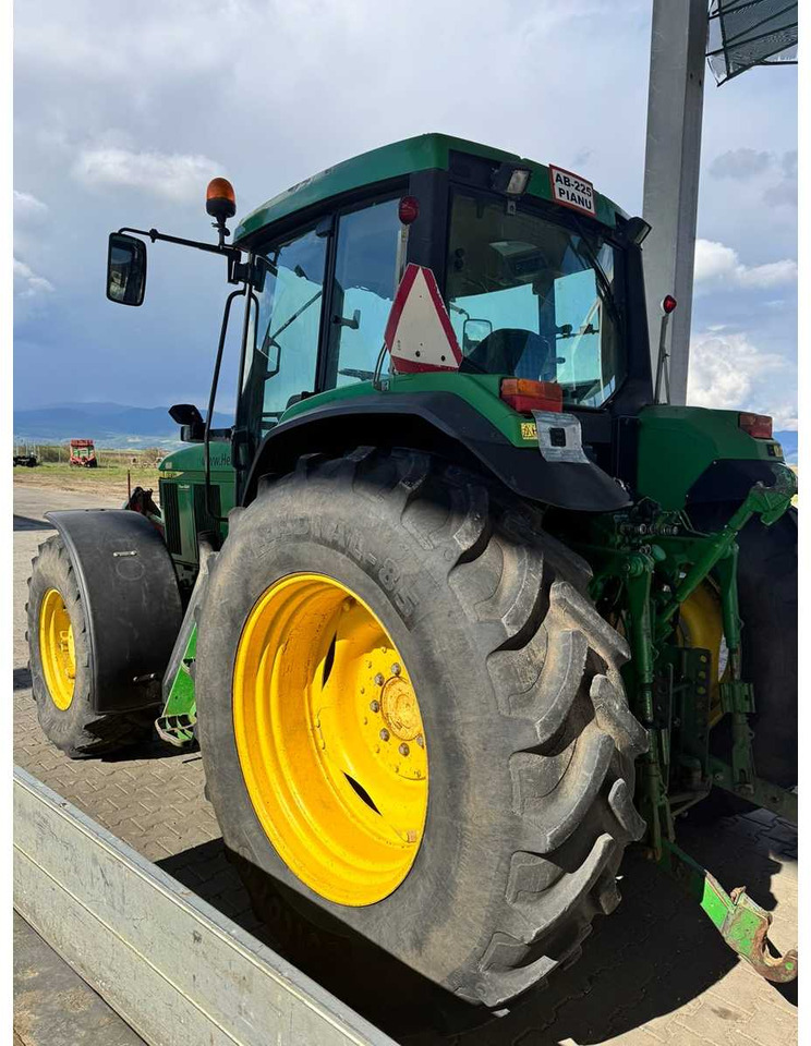 JOHN DEERE 6910 - جرار: صورة 4 JOHN DEERE 6910 - جرار: صورة 4