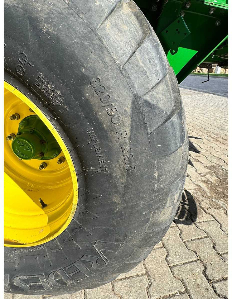 JOHN DEERE L1534P - آلة بالات مربعة: صورة 5 JOHN DEERE L1534P - آلة بالات مربعة: صورة 5