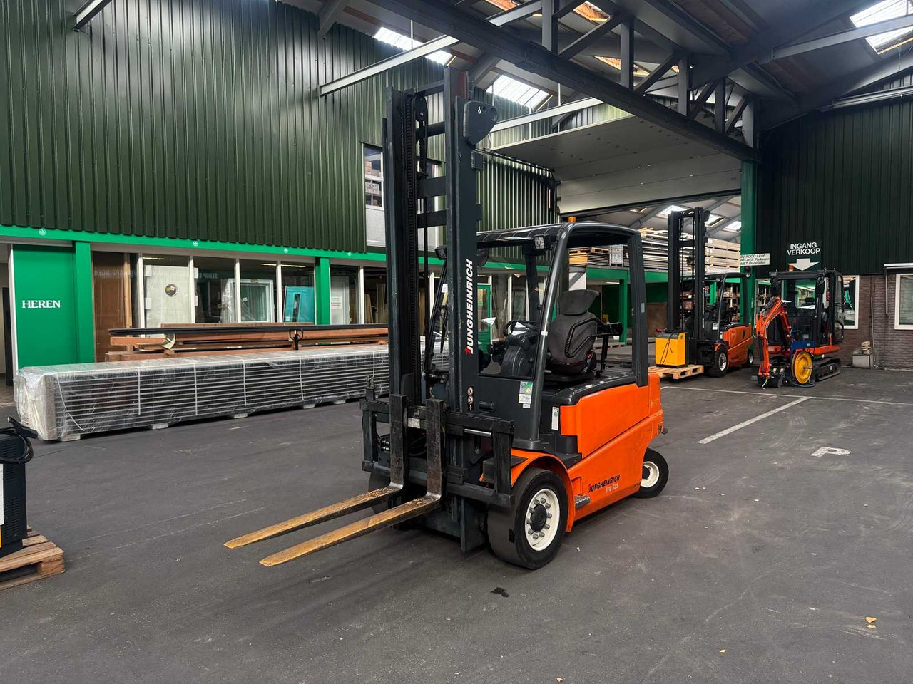 JUNGHEINRICH - 2012 - EFG 535 - FORKLIFT TRUCK - رافعة شوكية: صورة 1 JUNGHEINRICH - 2012 - EFG 535 - FORKLIFT TRUCK - رافعة شوكية: صورة 1