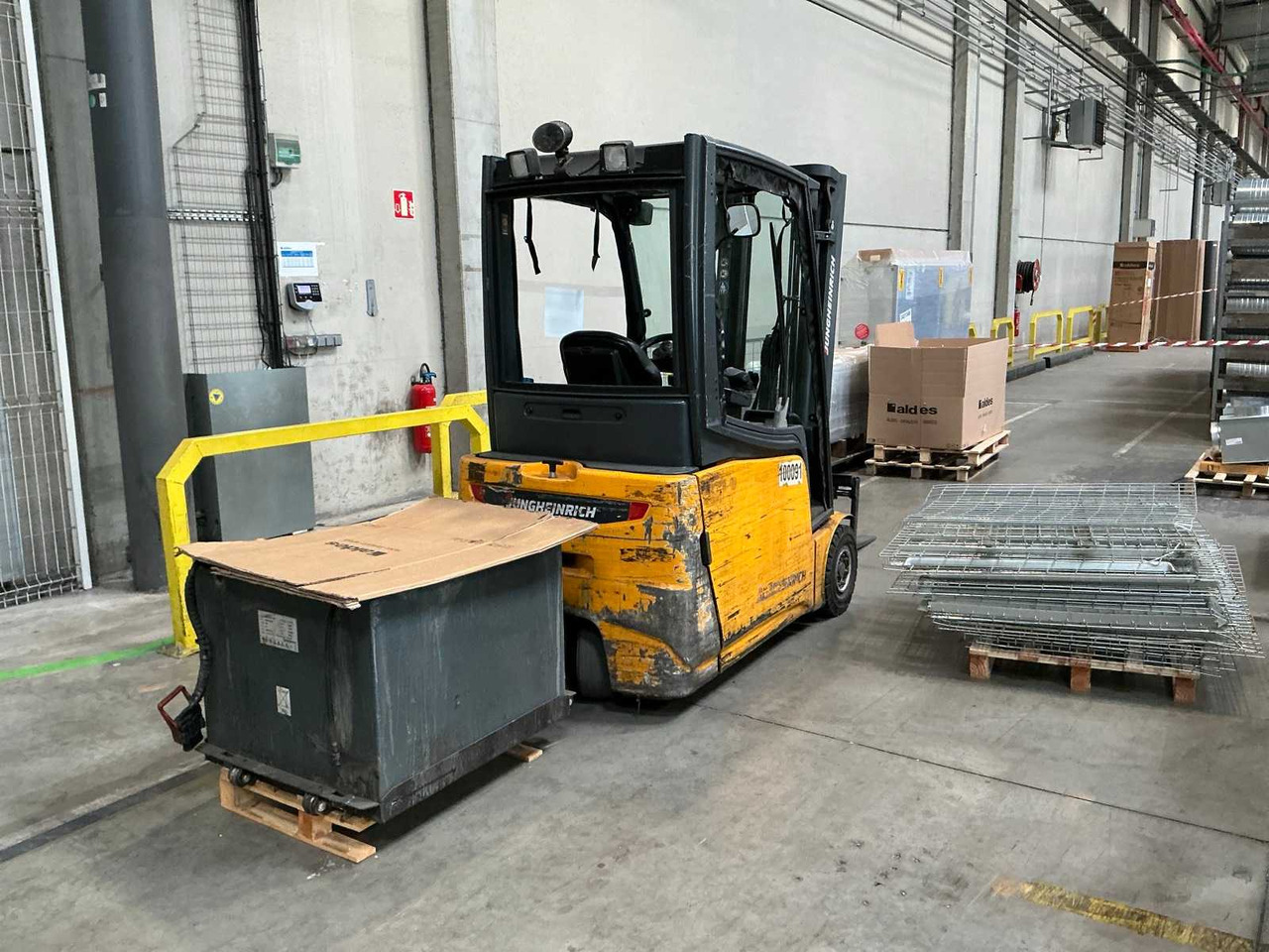 JUNGHEINRICH - 2015 - EFG216 - COUNTERBALANCE FORKLIFT - رافعة شوكية: صورة 5 JUNGHEINRICH - 2015 - EFG216 - COUNTERBALANCE FORKLIFT - رافعة شوكية: صورة 5