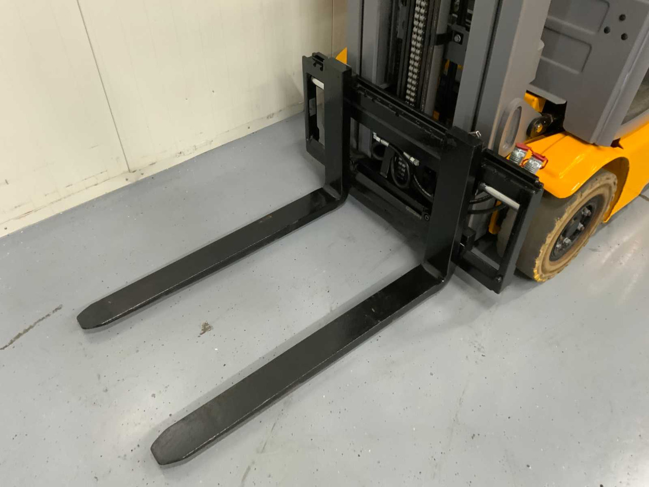 JUNGHEINRICH EFG216K - 4.6M PLYWOOD, FREE-LIFT, SIDE-SHIFT - FORKLIFT - رافعة شوكية: صورة 4 JUNGHEINRICH EFG216K - 4.6M PLYWOOD, FREE-LIFT, SIDE-SHIFT - FORKLIFT - رافعة شوكية: صورة 4