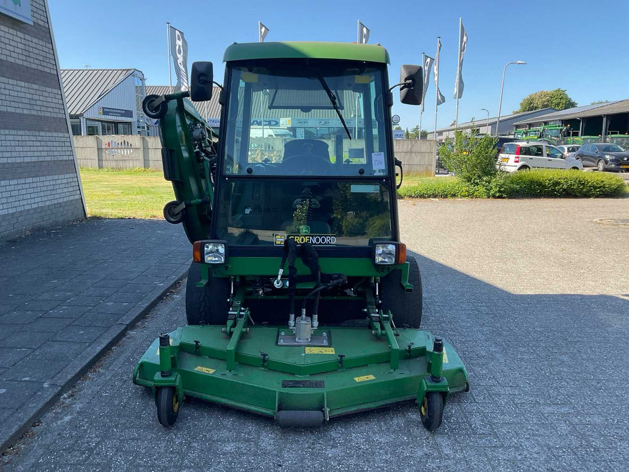 John Deere 1515 Series 2 4WD - جزازة عشب الحدائق: صورة 5 John Deere 1515 Series 2 4WD - جزازة عشب الحدائق: صورة 5