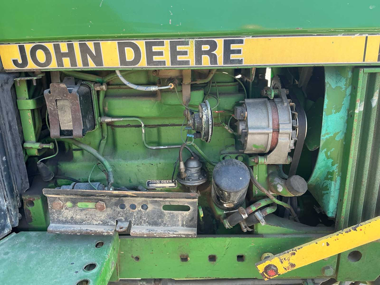 جرار John Deere 1640 Synchron: صورة 14