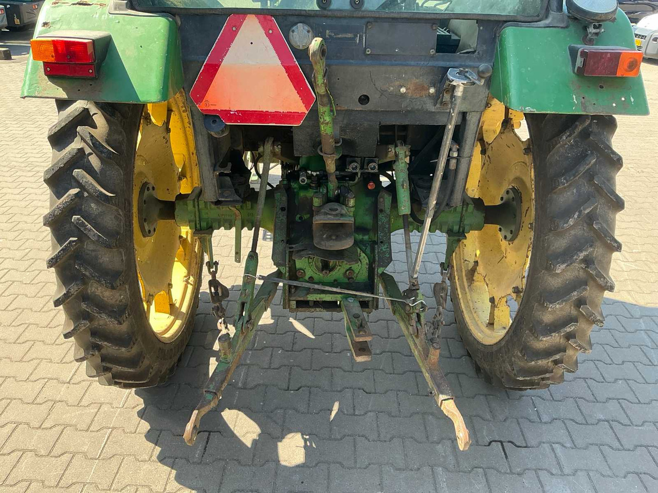 جرار John Deere 1640 Synchron: صورة 16