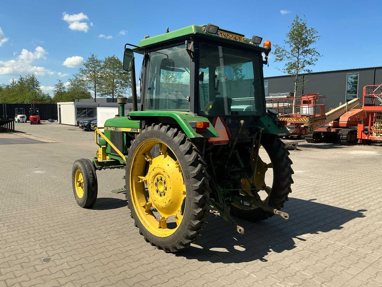 John Deere 1640 Synchron - جرار: صورة 5 John Deere 1640 Synchron - جرار: صورة 5