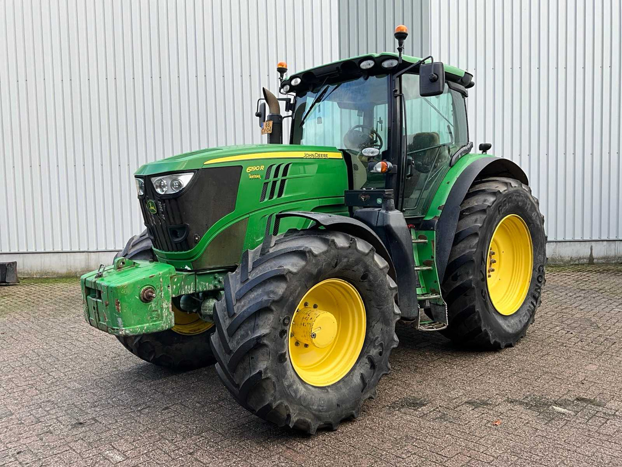 John Deere 6190R - جرار: صورة 1 John Deere 6190R - جرار: صورة 1