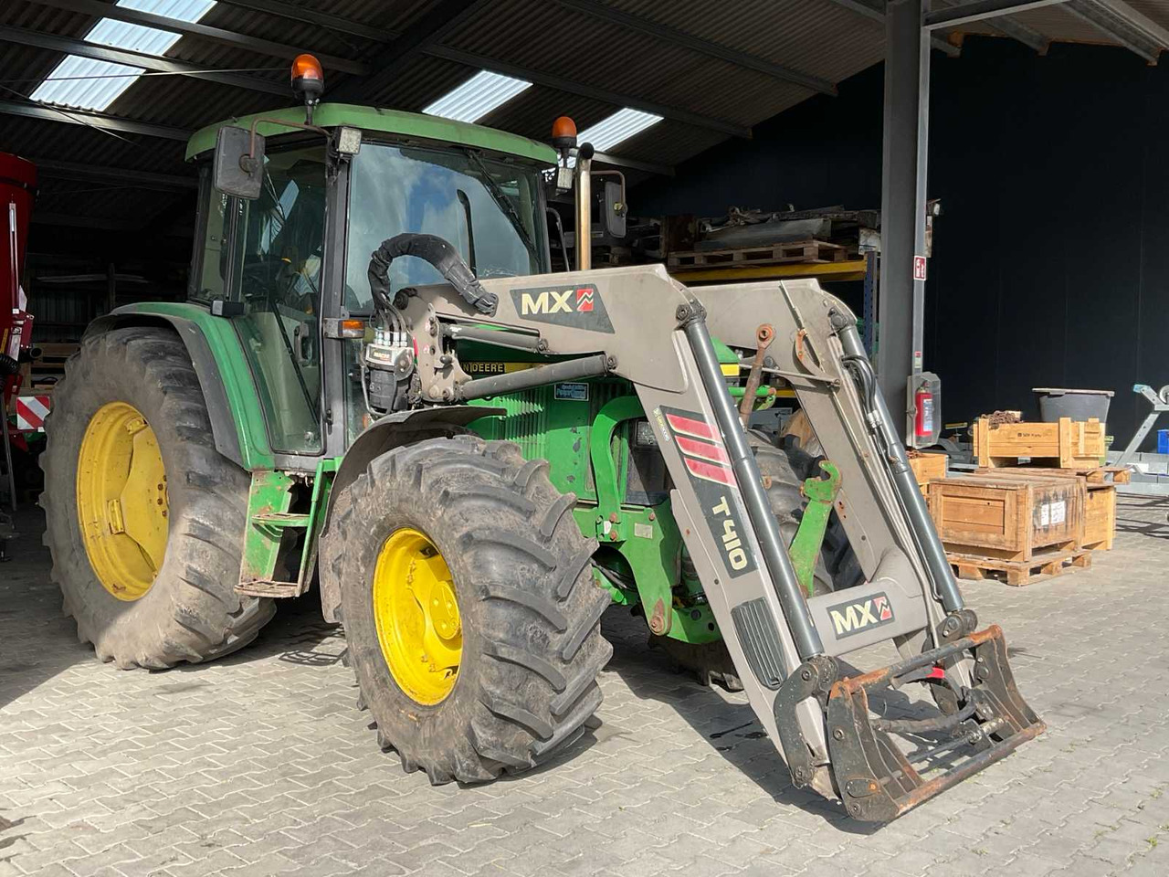 John Deere 6310 - جرار: صورة 2 John Deere 6310 - جرار: صورة 2