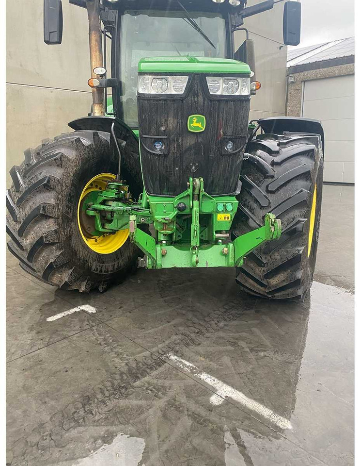 John Deere 7230R - جرار: صورة 2 John Deere 7230R - جرار: صورة 2