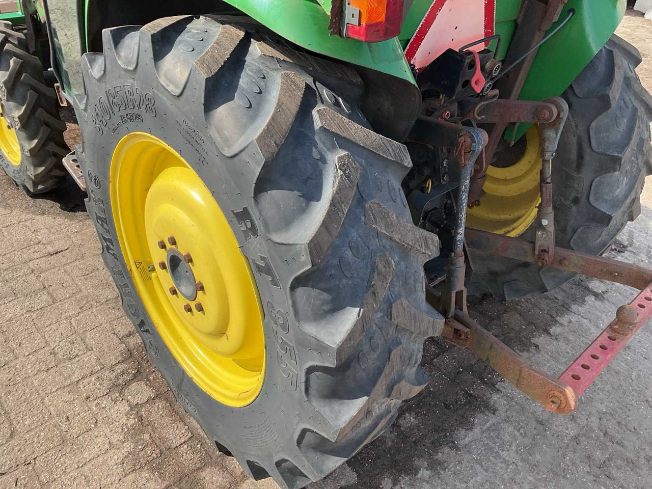 John deere 4600 - جرار صغير: صورة 5 John deere 4600 - جرار صغير: صورة 5
