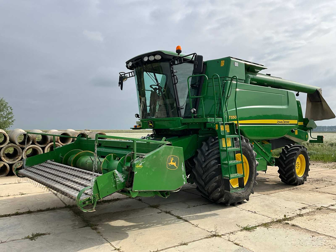 John deere T550 - حصادة: صورة 1 John deere T550 - حصادة: صورة 1