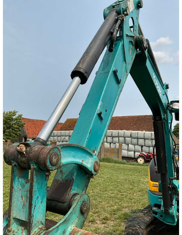 حفّار KUBOTA U-30-5 MIDI CRAWLER EXCAVATOR: صورة 10 حفّار KUBOTA U-30-5 MIDI CRAWLER EXCAVATOR: صورة 10