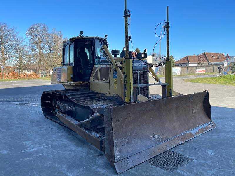 Komatsu D65PX-18 - بلدوزر: صورة 4 Komatsu D65PX-18 - بلدوزر: صورة 4