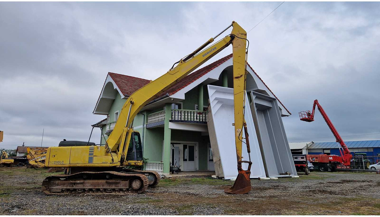 Komatsu PC 210 LC - حفار زاحف: صورة 4 Komatsu PC 210 LC - حفار زاحف: صورة 4