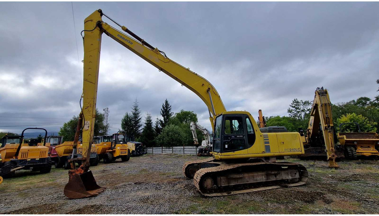 Komatsu PC 210 LC - حفار زاحف: صورة 3 Komatsu PC 210 LC - حفار زاحف: صورة 3