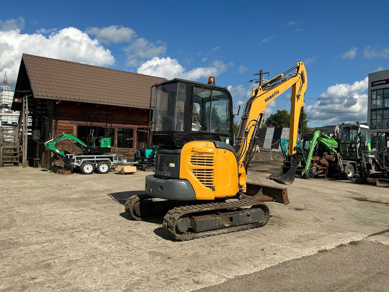 Komatsu PC35MR - 2 - حفار صغير: صورة 3 Komatsu PC35MR - 2 - حفار صغير: صورة 3