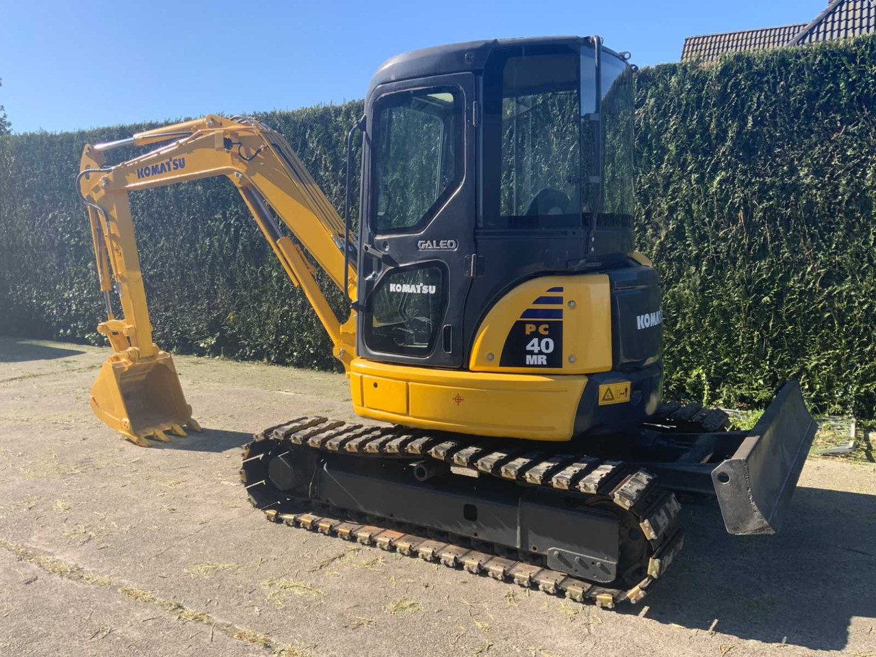 Komatsu PC40MR-3 - حفار زاحف: صورة 5 Komatsu PC40MR-3 - حفار زاحف: صورة 5
